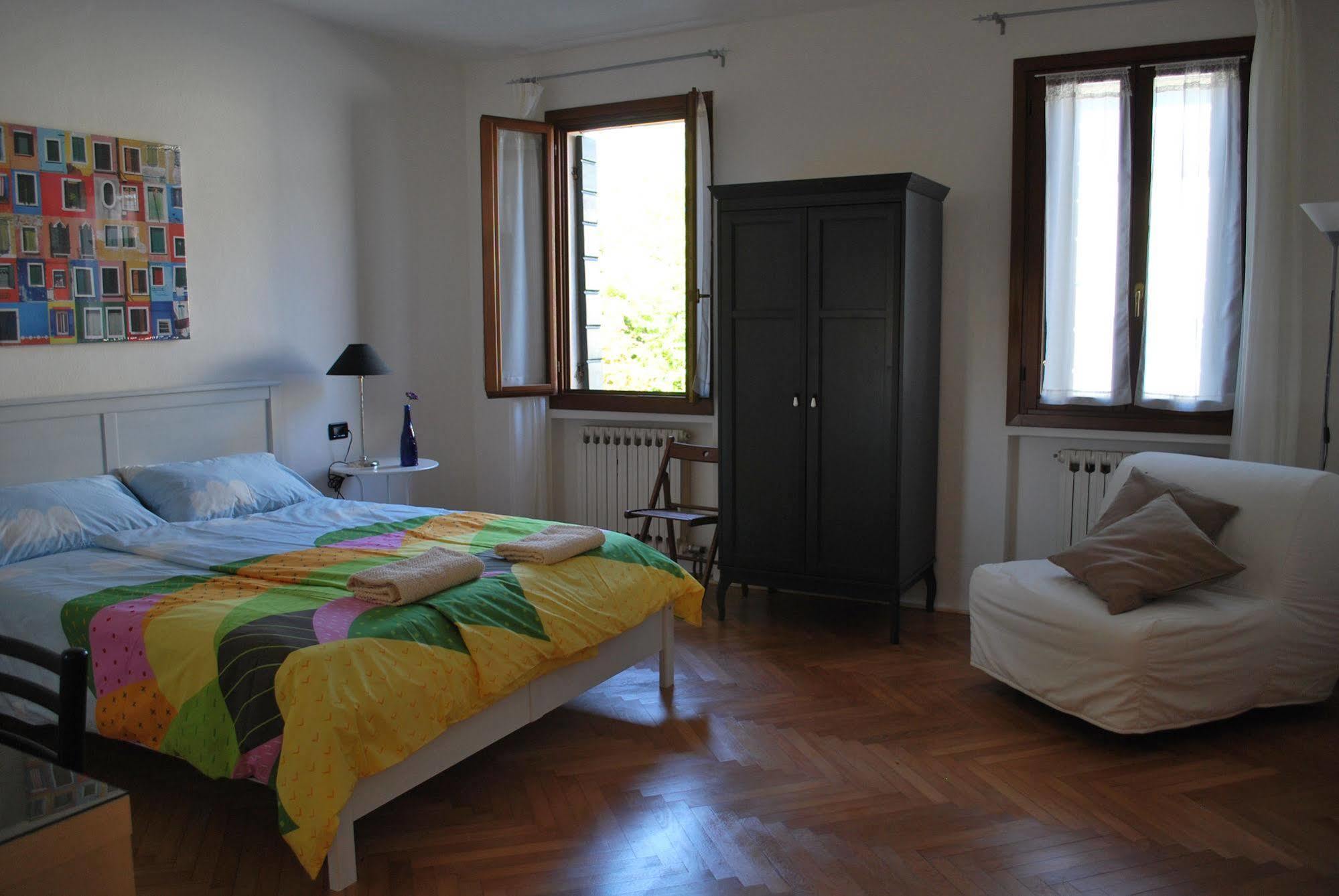 Casa D'Oro Rooms Mestre Bagian luar foto