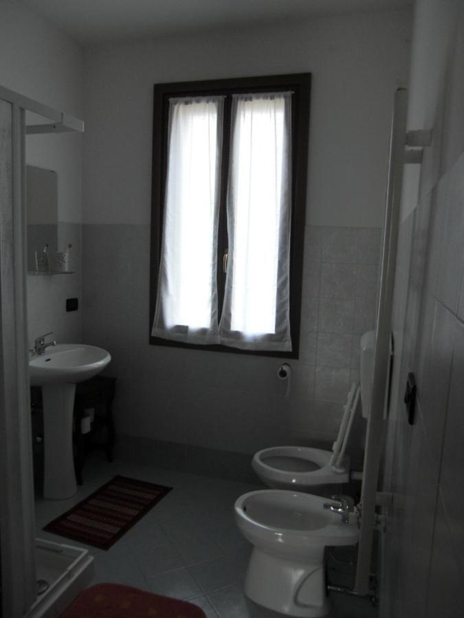 Casa D'Oro Rooms Mestre Ruang foto